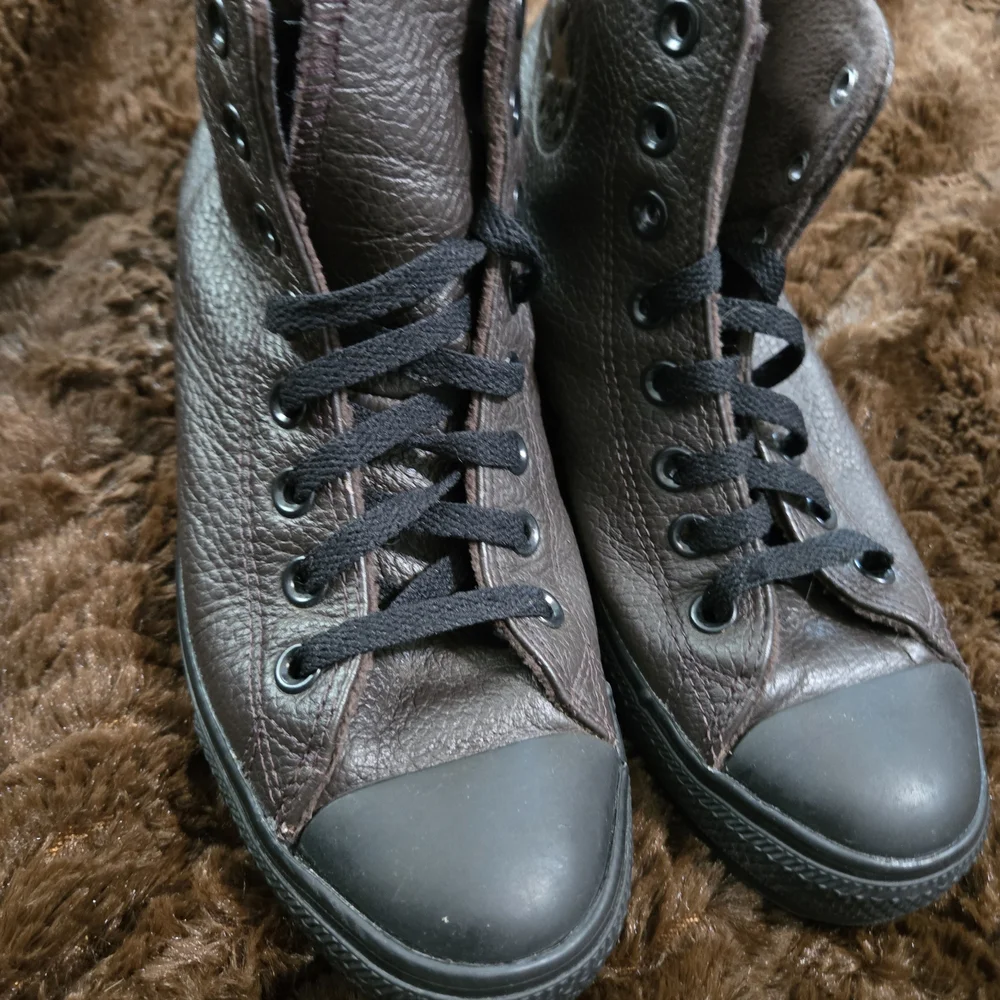 Converse Brown Leather High-Top Sneakers - Picture 1 of 4
